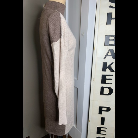 NWT Hem & Thread Brown/Tan Turtleneck Sweater sz S - Picture 3 of 6